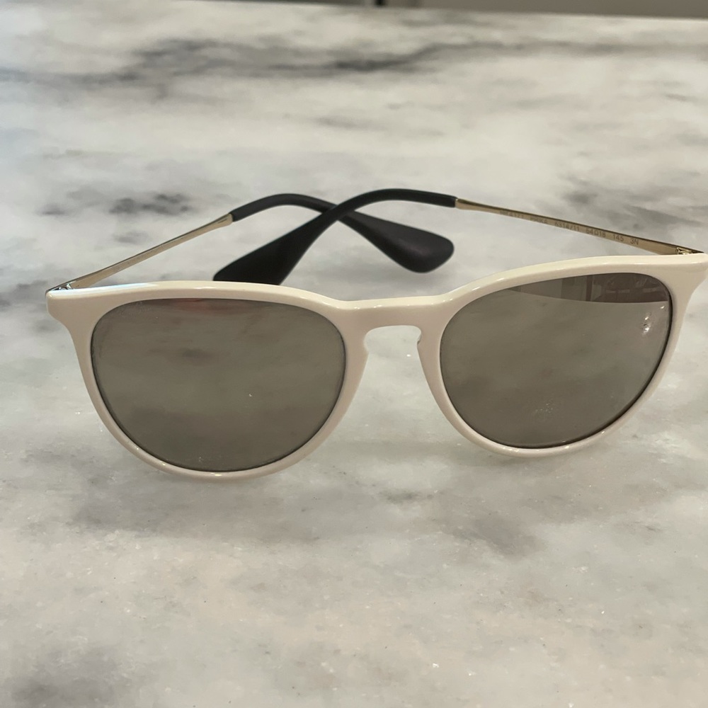 Ray Ban Mirrored Women’s Sunglasses